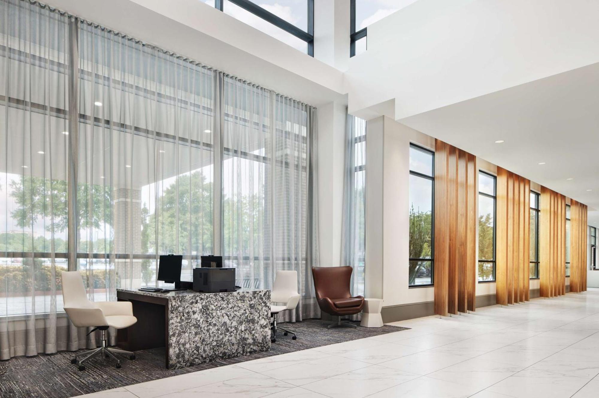 Embassy By Hilton Atlanta Airport North Hotel 4*