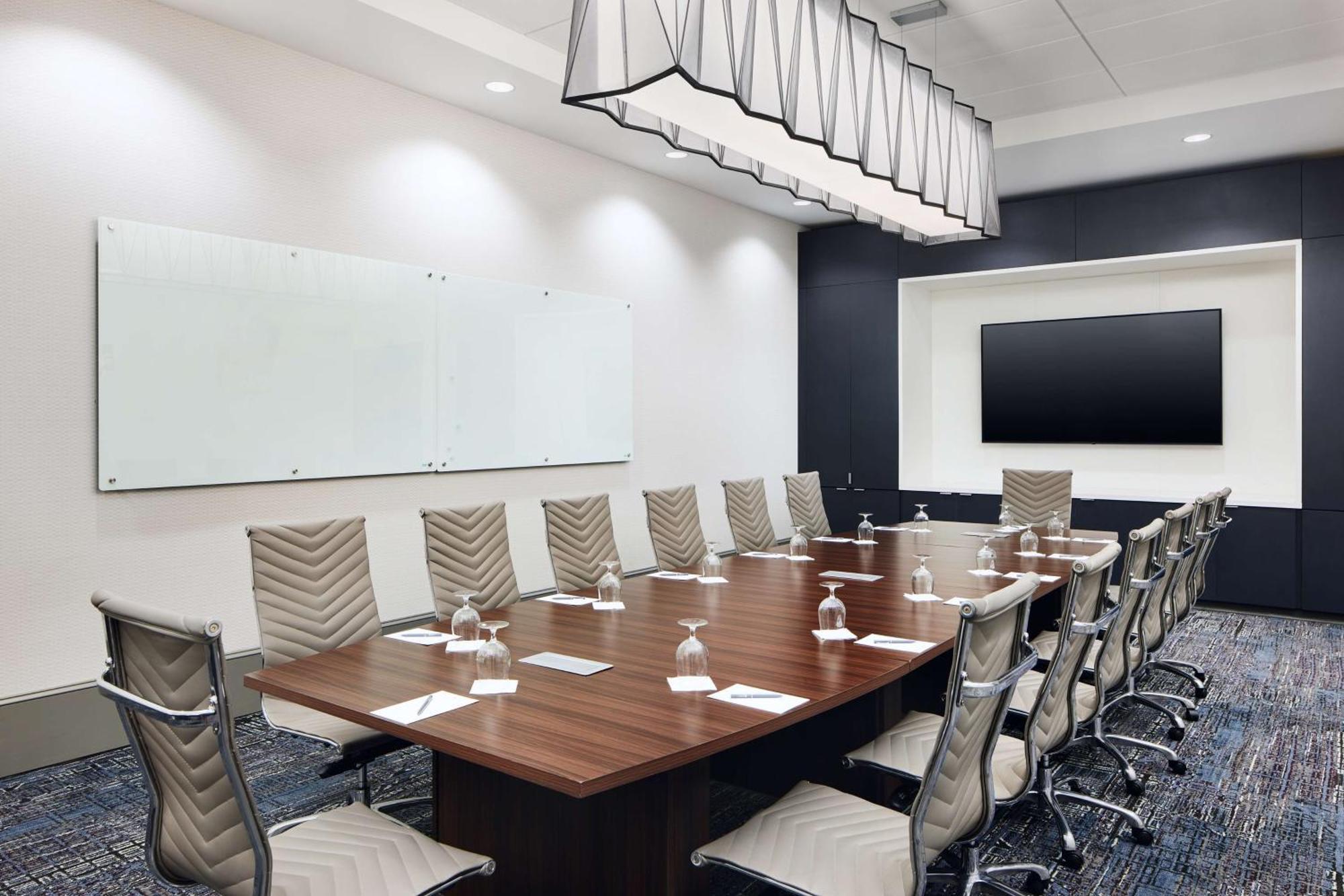 Embassy By Hilton Atlanta Airport North Hotel 4*
